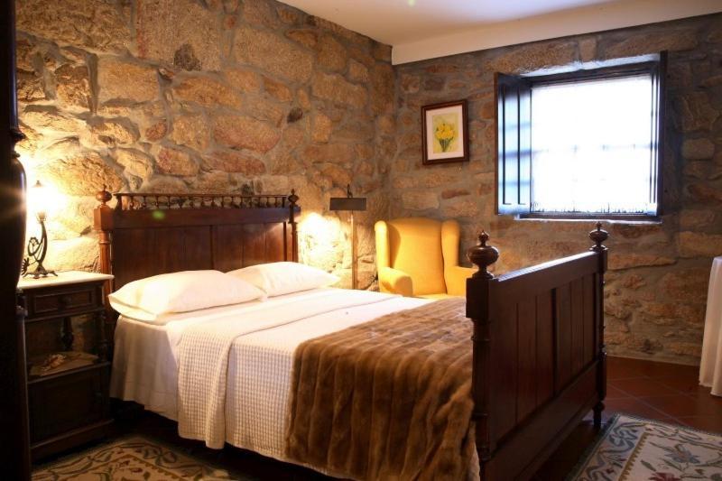 تشافيس Casa Do Meio Do Povo - Turismo De Habitacao المظهر الخارجي الصورة